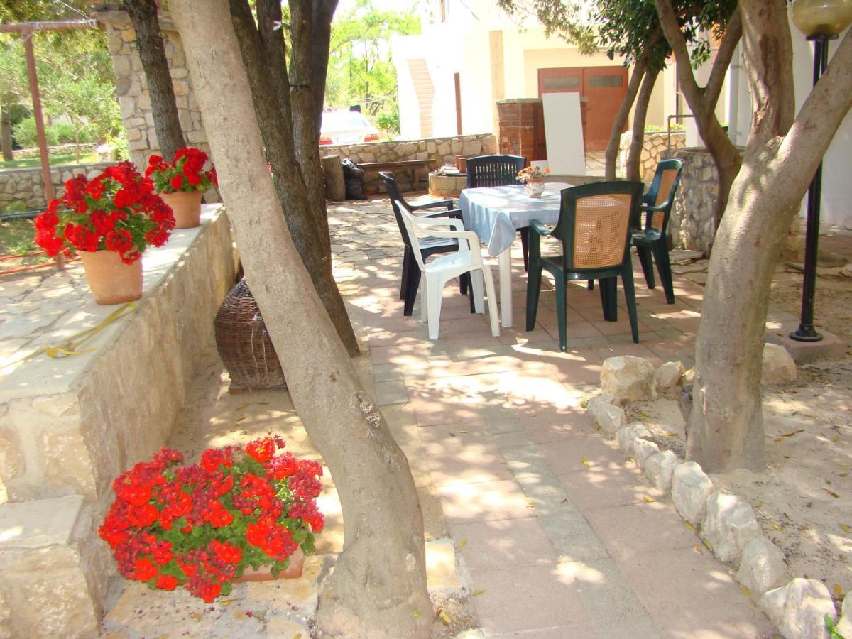 Apartments And Rooms With Parking Space Pag - 13060 Pag Town Εξωτερικό φωτογραφία