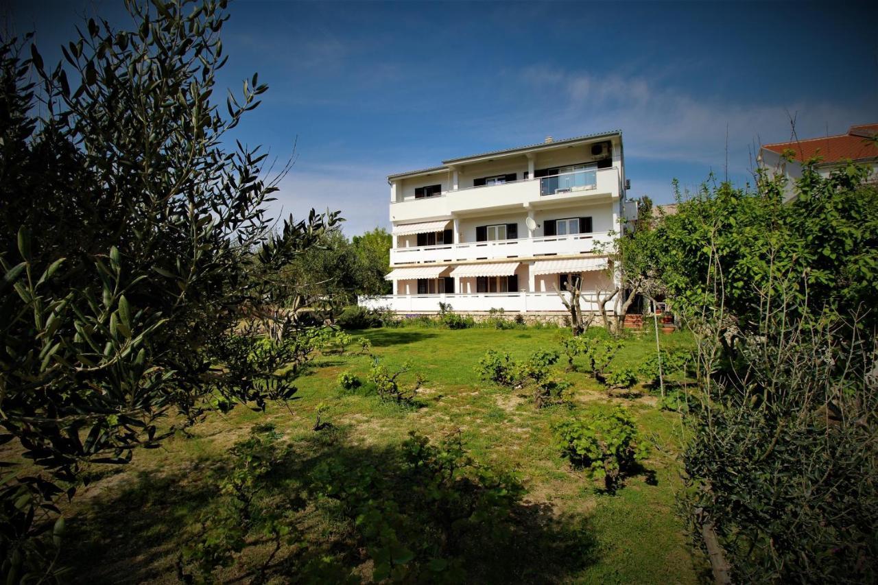 Apartments And Rooms With Parking Space Pag - 13060 Pag Town Εξωτερικό φωτογραφία