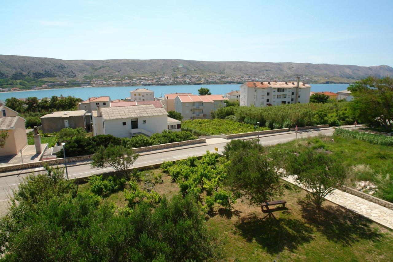 Apartments And Rooms With Parking Space Pag - 13060 Pag Town Εξωτερικό φωτογραφία